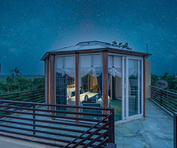 Sky View Glass Suite